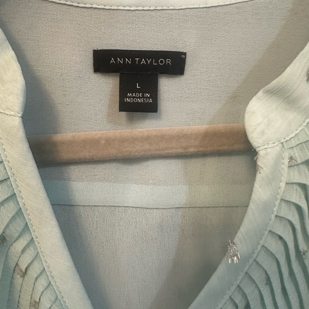 Ann Taylor Blouse Size L - Picture 3 of 3